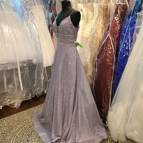 Shimmerbomb Purple Lilac Gown - Picture 4 of 6